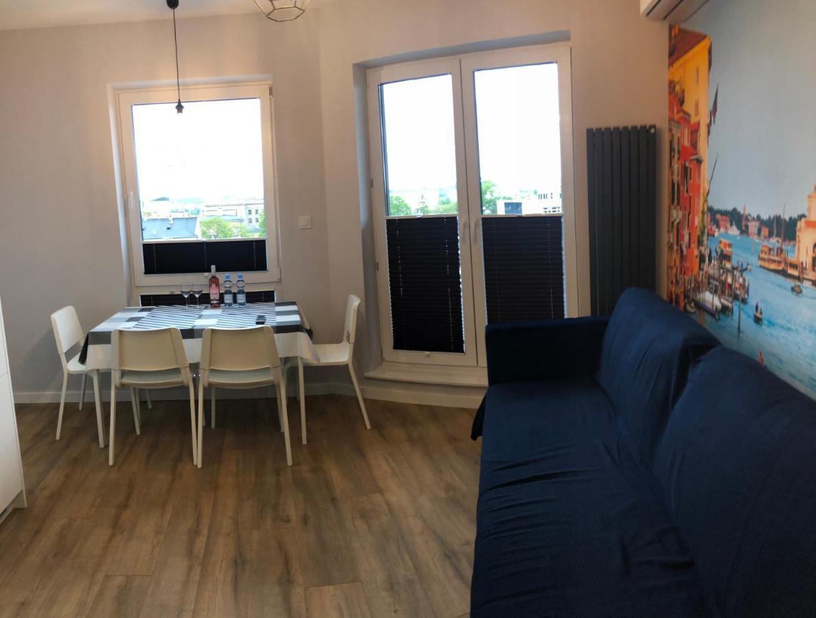 Klimatyzowany Apartament Wenecja Z Garazem Podziemnym Kielce Buitenkant foto