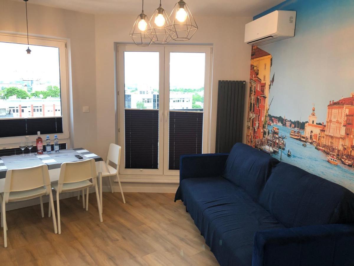 Klimatyzowany Apartament Wenecja Z Garazem Podziemnym Kielce Buitenkant foto